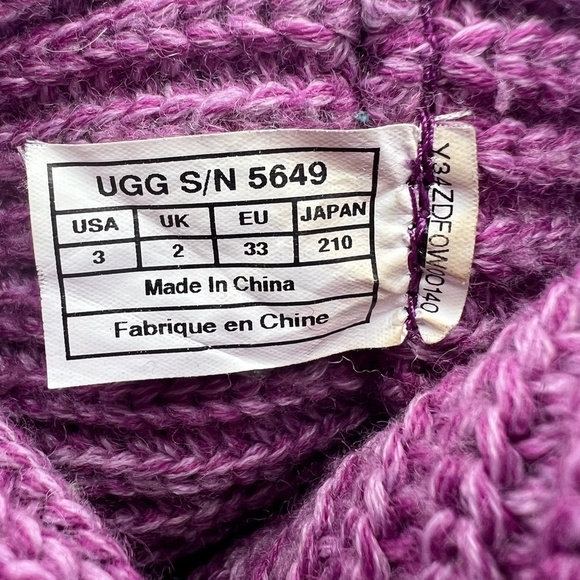 UGG Purple Cardy Sweater Knit Button Boots Size 3 Girl’s - Picture 3 of 11